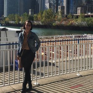 Meet your Posher, Liza